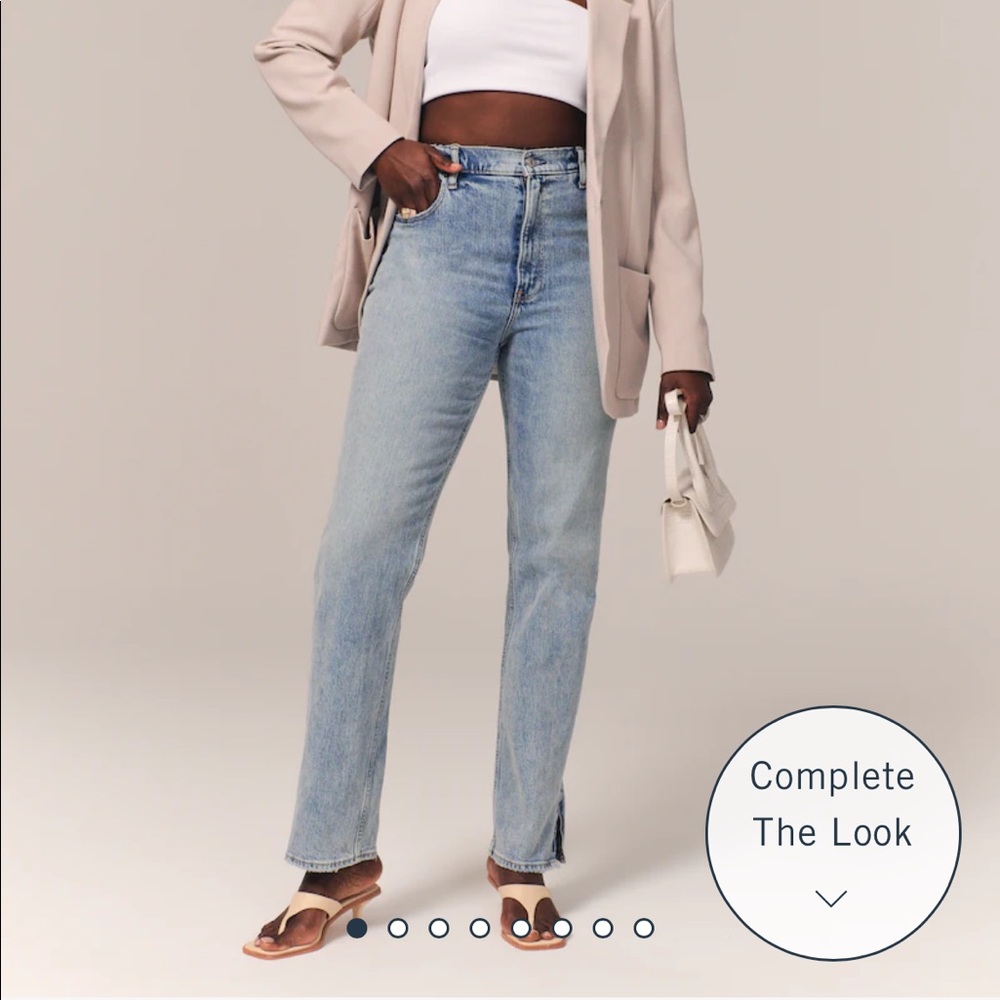 Abercrombie Curve Love Ultra High Rise 90s Straight Jeans - light wash